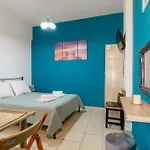 Coastal In Anissaras Apartment *